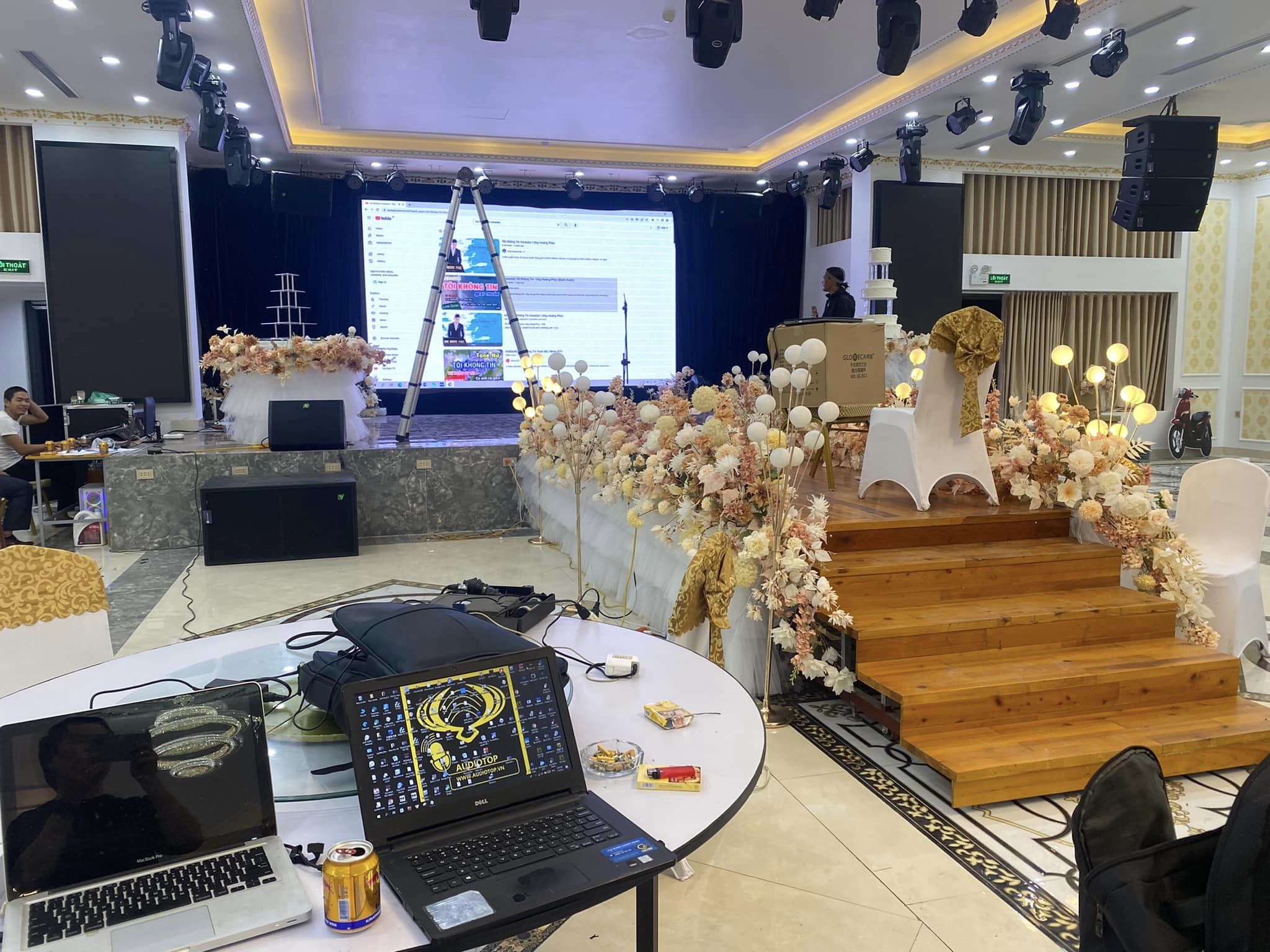 Âm thanh ánh sáng tiệc cưới