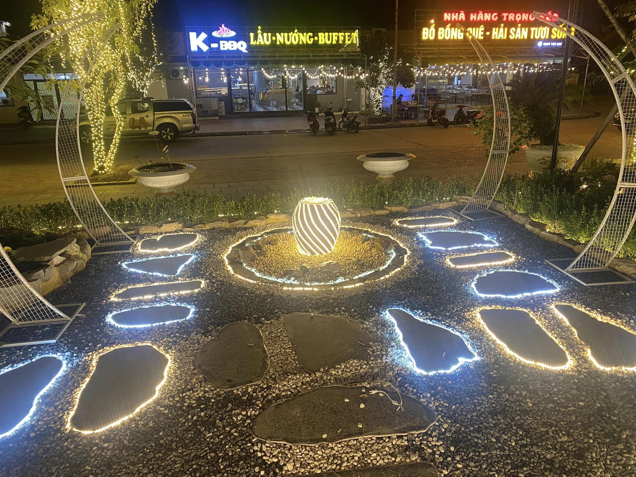 Âm thanh ánh sáng tiệc cưới