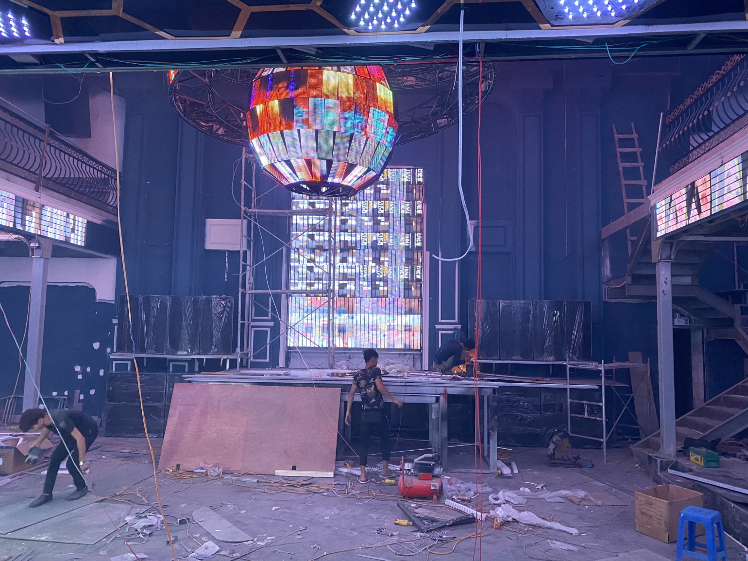 Bar F1 38 Lê Quang Đạo - luxury bar số 1 tại Mĩ Đình (1)