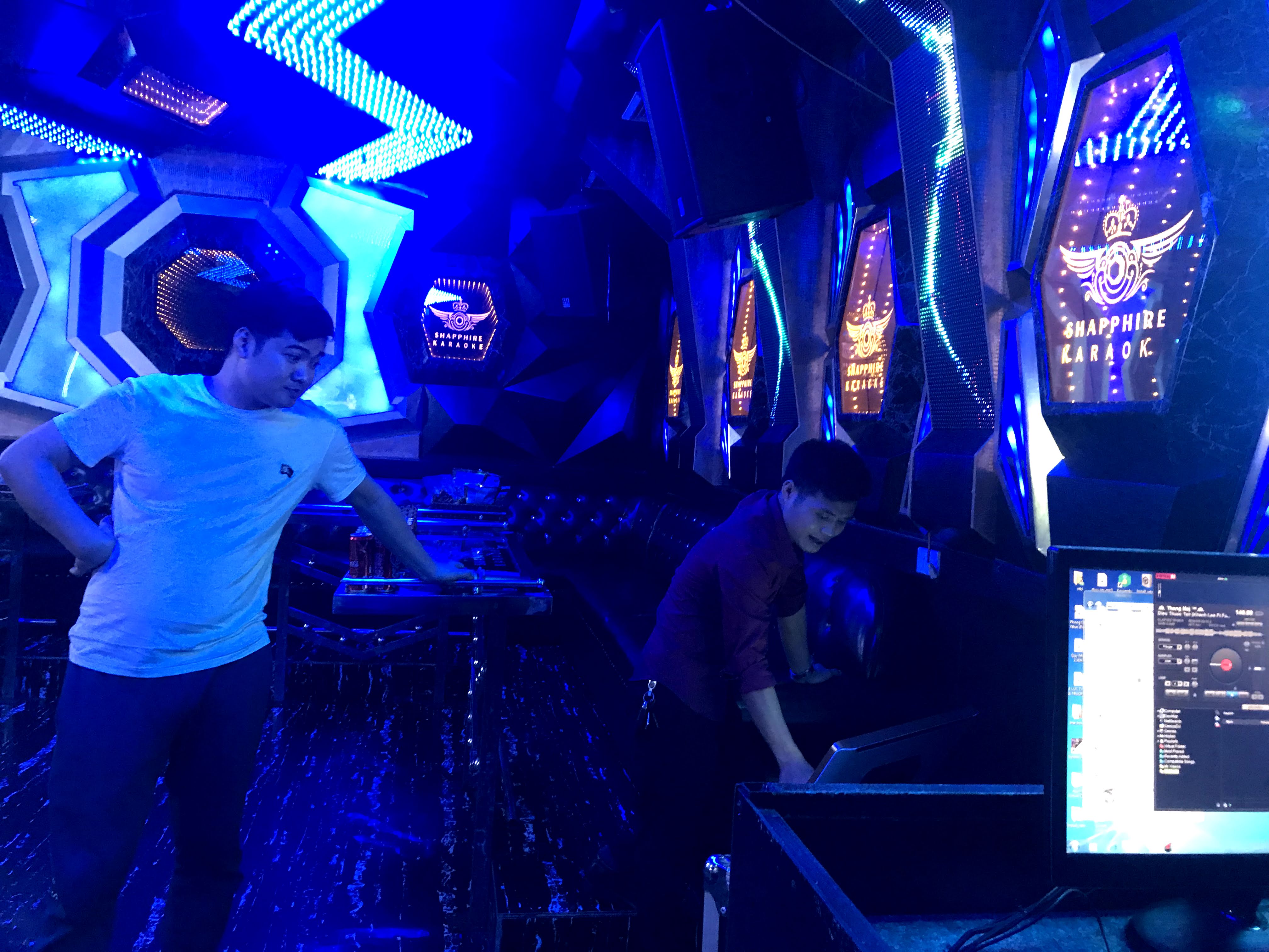 Karaoke Sapphire
