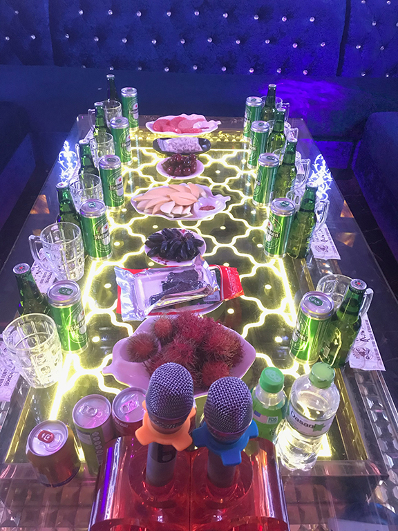 Quán Lau - Đẳng cấp karaoke, dịch vụ sang trọng
