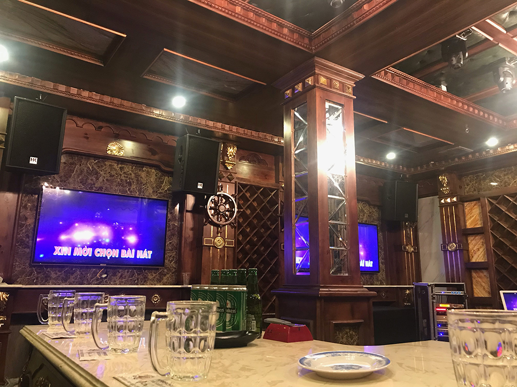 Quán Lau - Đẳng cấp karaoke, dịch vụ sang trọng
