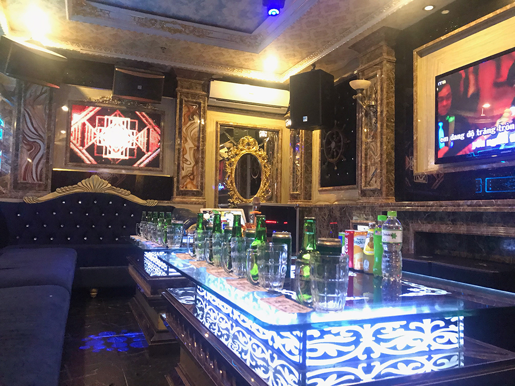 Quán Lau - Đẳng cấp karaoke, dịch vụ sang trọng
